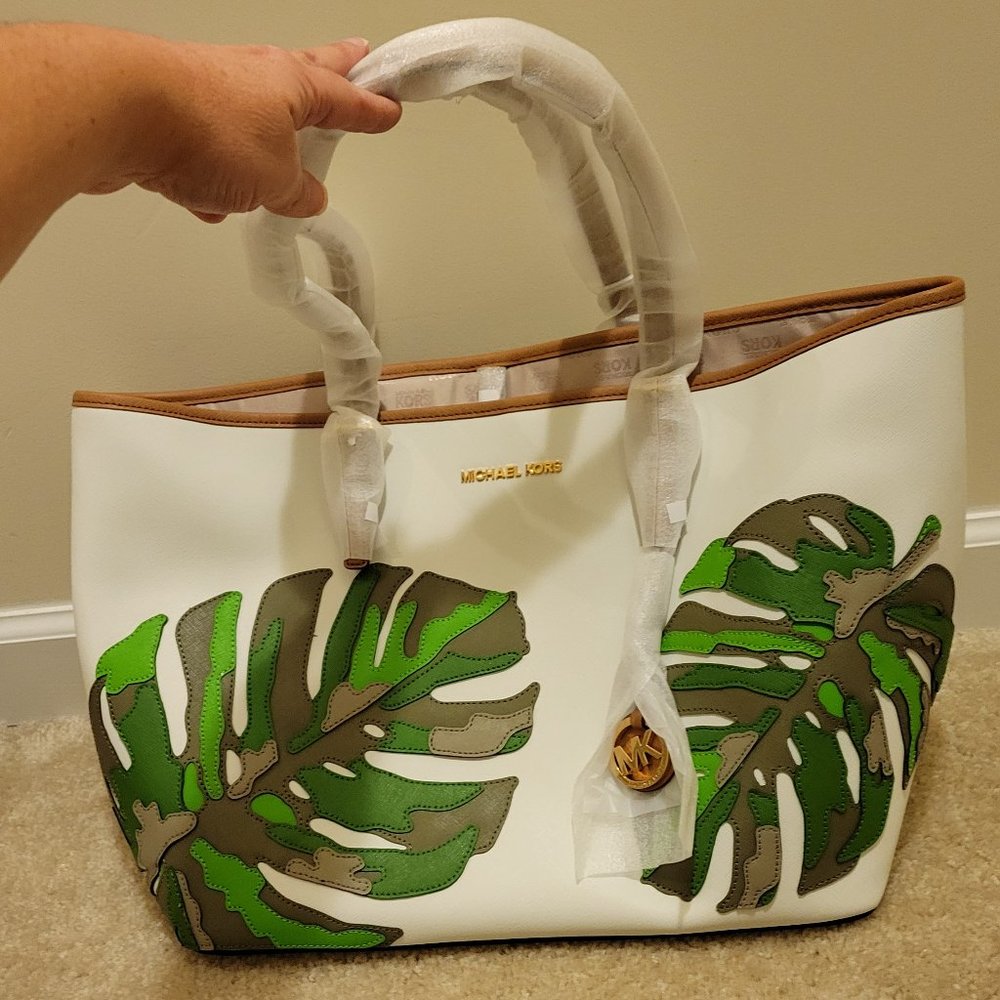 Michael Kors Optic White Jet Set Travel Bag